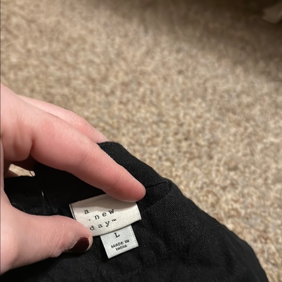 Black‎ Sleeveless Dress - Picture 2 of 3